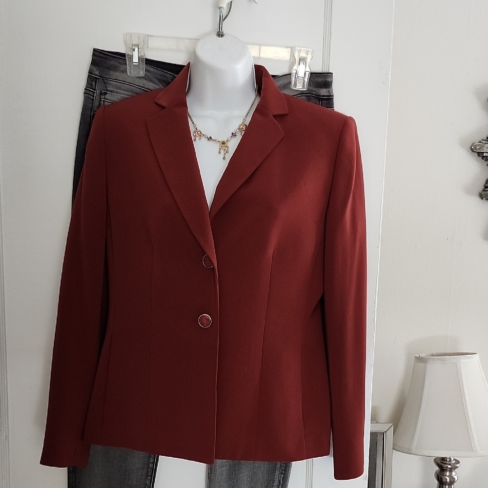 Women's Kasper Burgundy Blazer with Classic Lapel, Size 4.